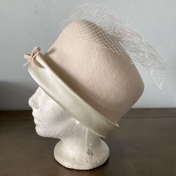 Vintage off white Glenover Henry Pillak hat with netting - Picture 2 of 7